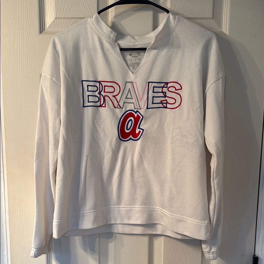White Braves Logo Pullover Sweatshirt